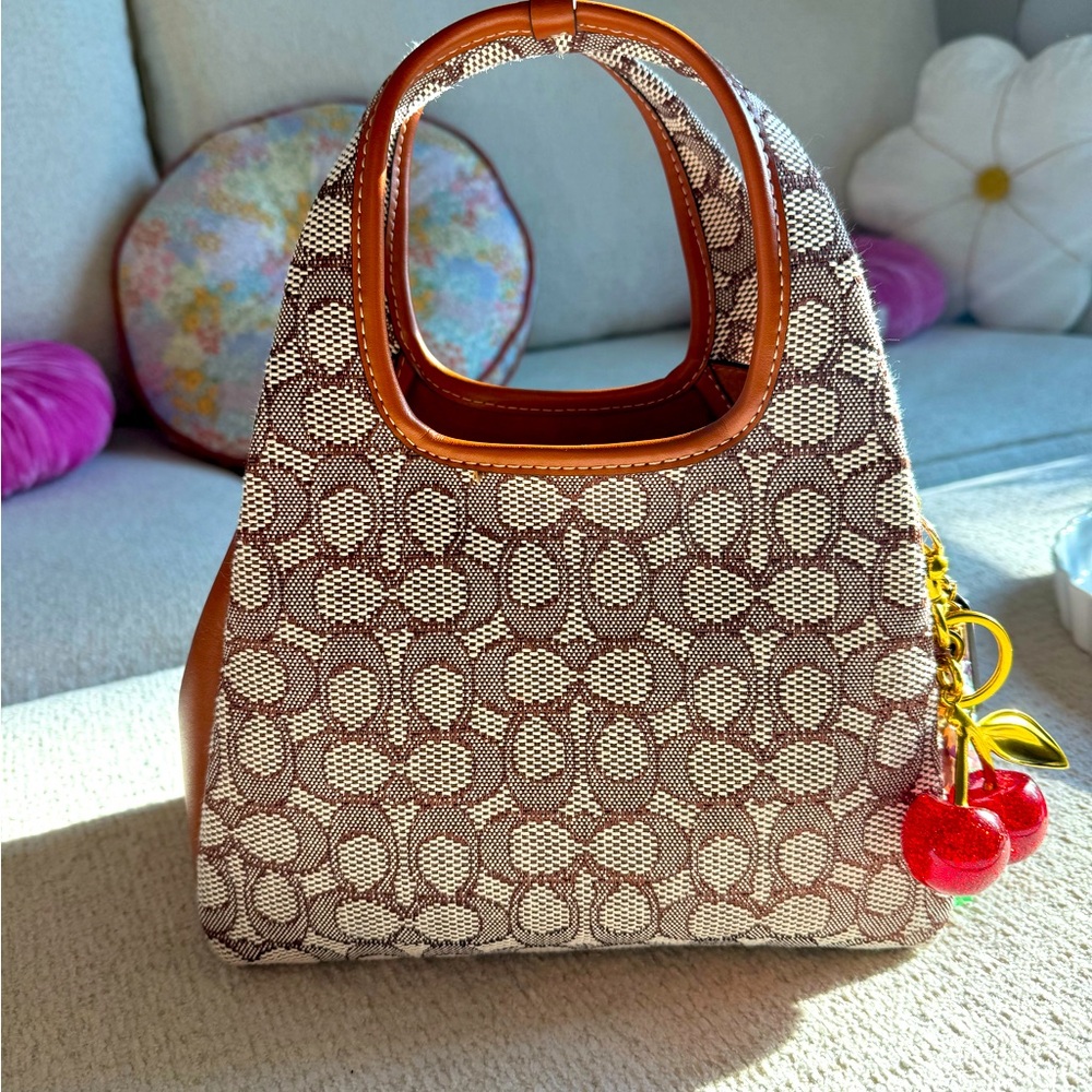 Coach Lana Signature Canvas